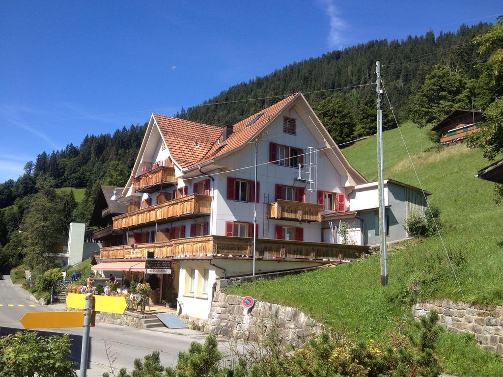 Hotel Sterne Beatenberg Exterior photo